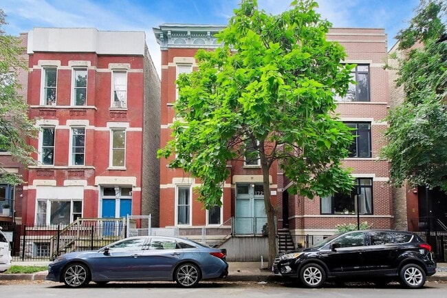 Building Photo - 1729 W Erie St Unit 2N