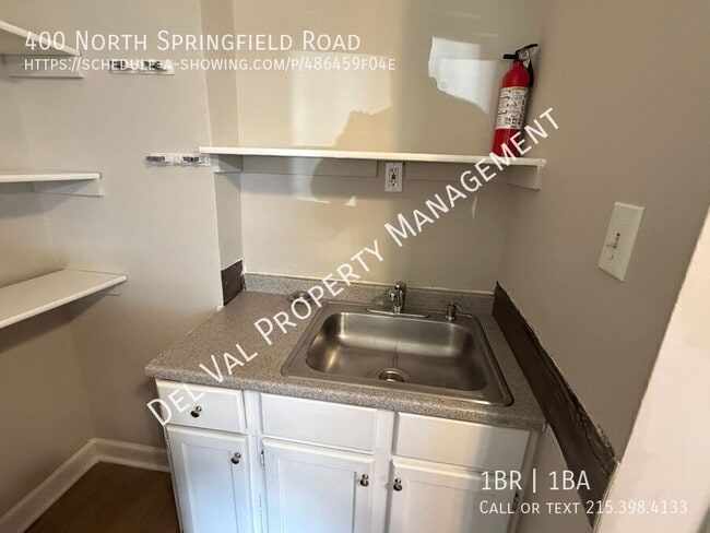 Photo - 400 N Springfield Rd
