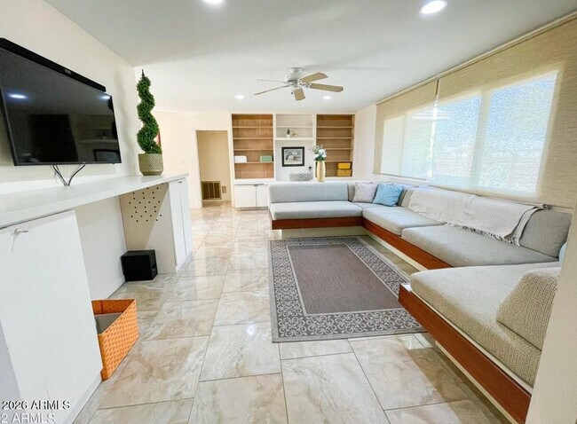 Photo - 1255 E Riviera Dr