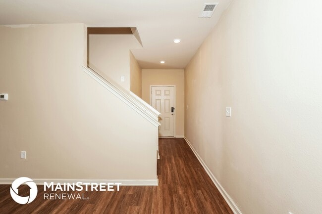 Photo - 605 Clover Cir