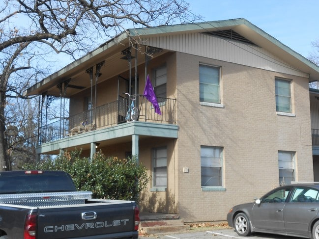 Nicholson House