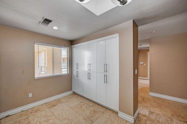 Photo - 210 E Flamingo Rd