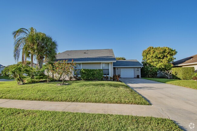 Building Photo - 7838 Cypress Crescent Rental