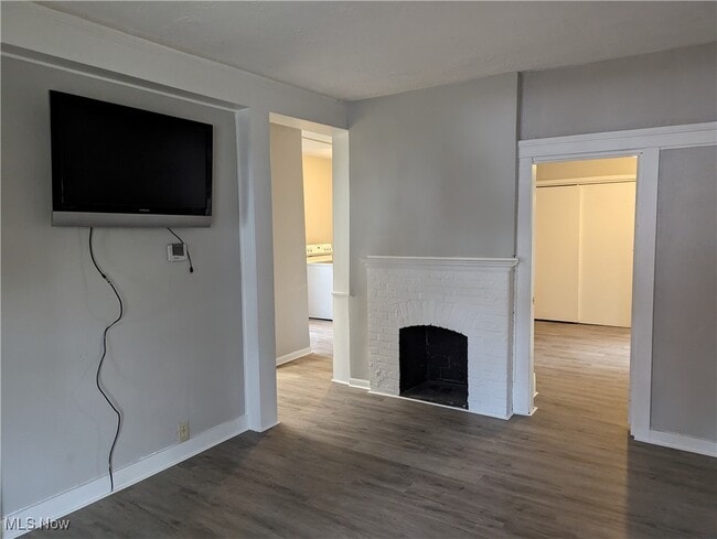 Photo - 133 Court St Unit Down