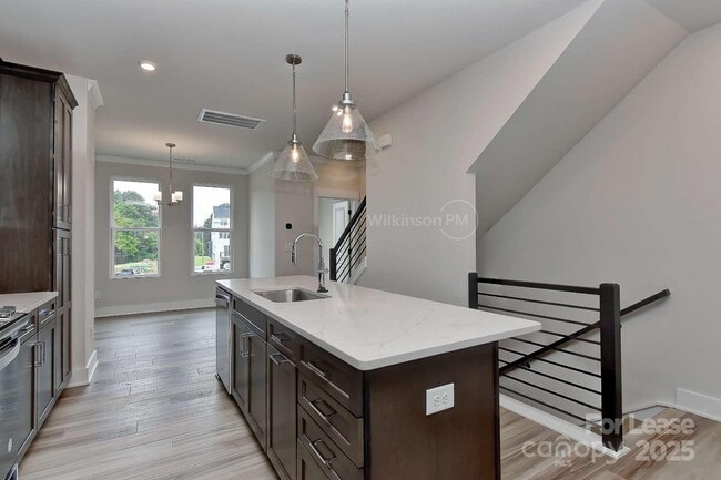 Photo - 2043 Clarksdale Dr