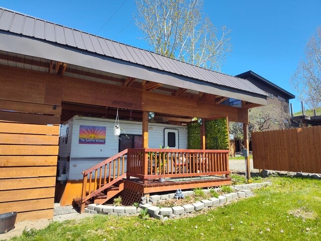 Photo - 128 Riverside Dr