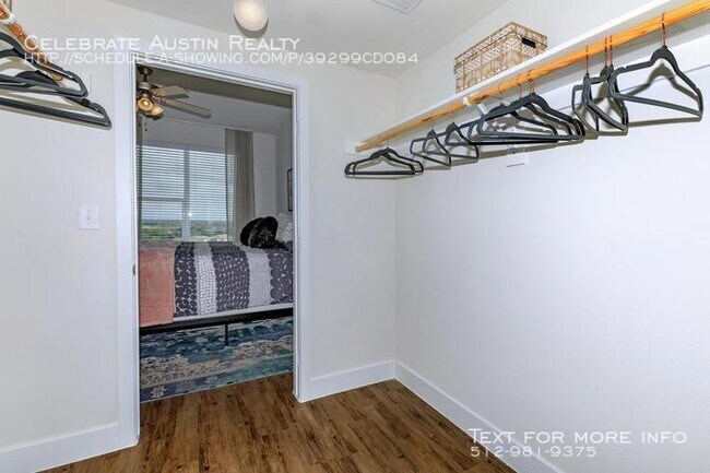 Photo - Edison Unit 111