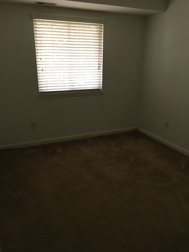 Photo - 45260 Keding St Unidad #303