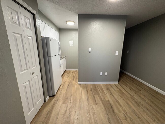 Mountain Pointe Apartments