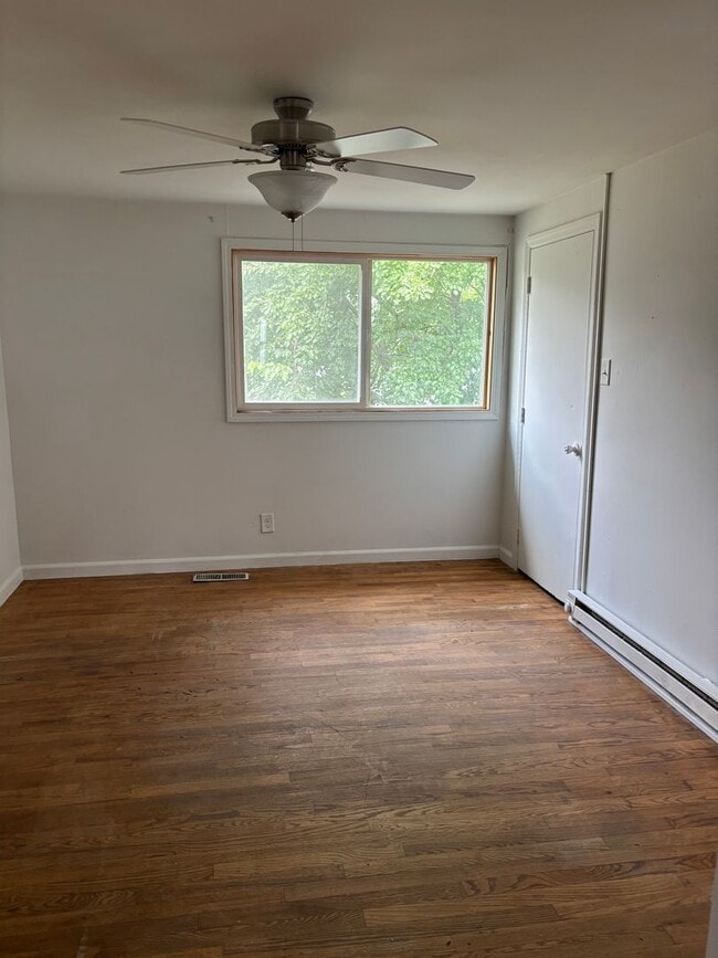 Photo - 121 W South C St Unit B