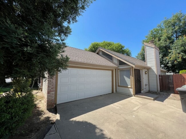 Floyd Ave - Duplex - Floyd Ave - Duplex Apartment Unit 2019 Floyd Ave