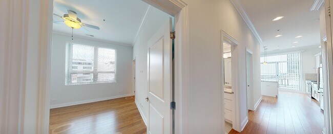 Photo - 847 S Wells St