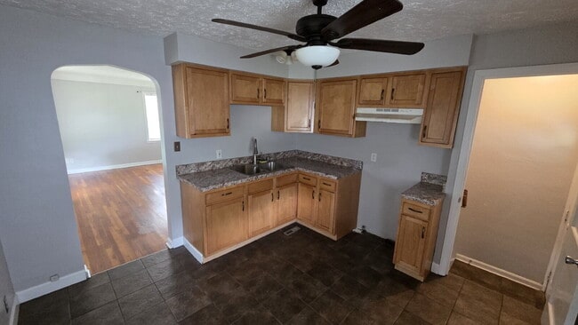 Photo - "4-Bed Home in Maple Heights!"