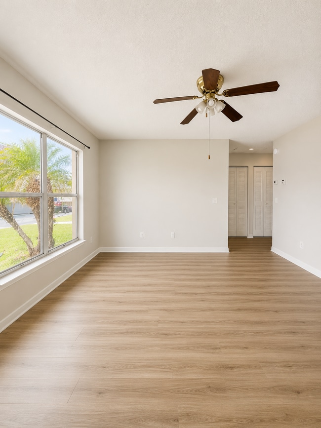 Photo - 37 Las Brisas Way