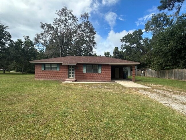 Building Photo - 706 Crescent Cir Rental