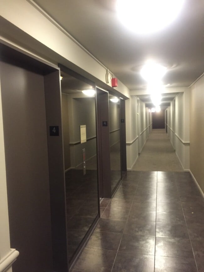 Photo - 5445 N Sheridan Rd Unit 406