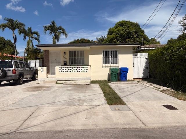 Building Photo - 2837 SW 33rd Ave Unit 2837 Rental