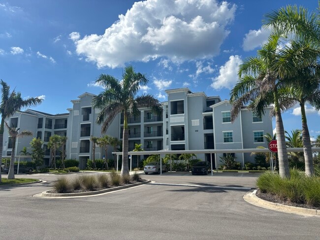 Building Photo - 14151 Heritage Landing Blvd Unit 1017