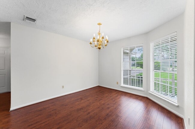 Photo - 3202 Kempwood Dr