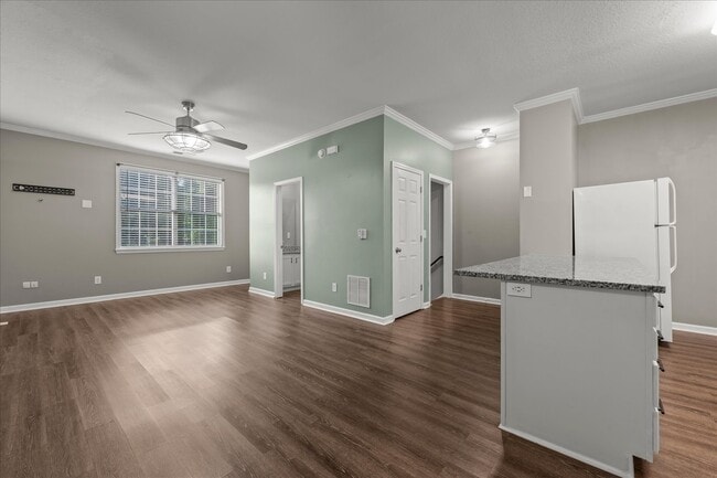 Photo - 27 Corinth Rd