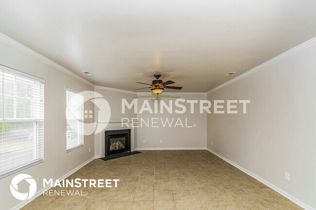 Photo - 1203 Summerfield Ln E