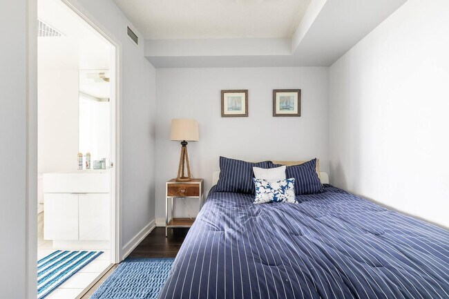 Photo - 90 Fort York Blvd Unit ID1037091P