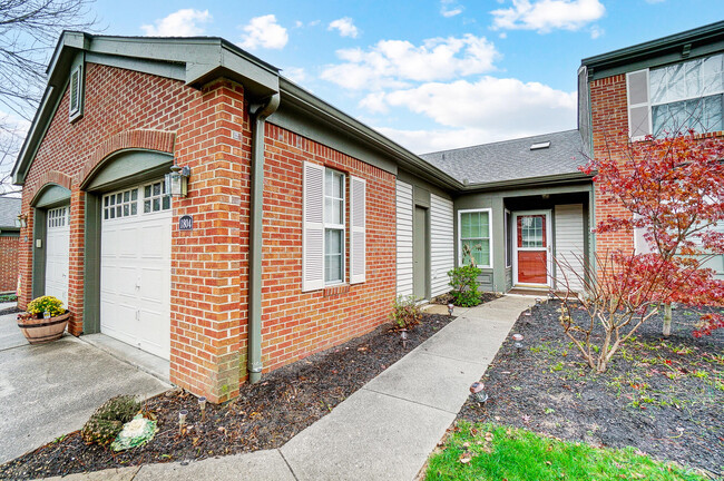 Photo - 1804 Cliffview Ln Townhome