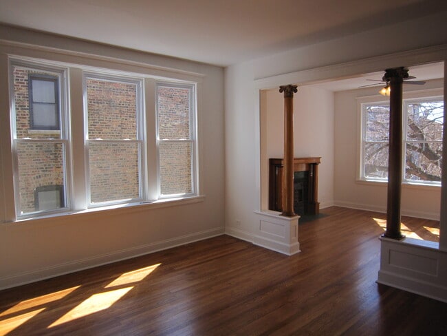 Photo - 3919 N Greenview Ave Unit 2F