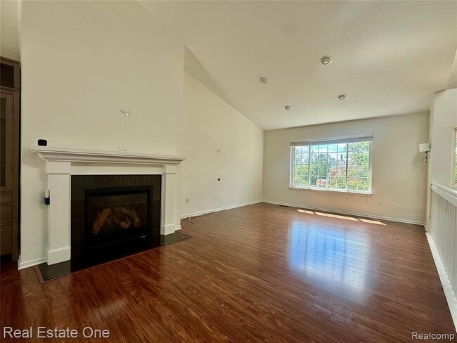 Photo - 3068 Bridlewood Dr