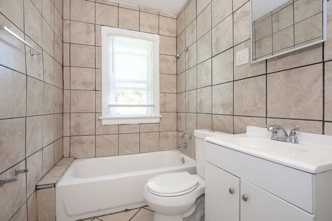 Photo - 2962 E 66th St Unit Upper