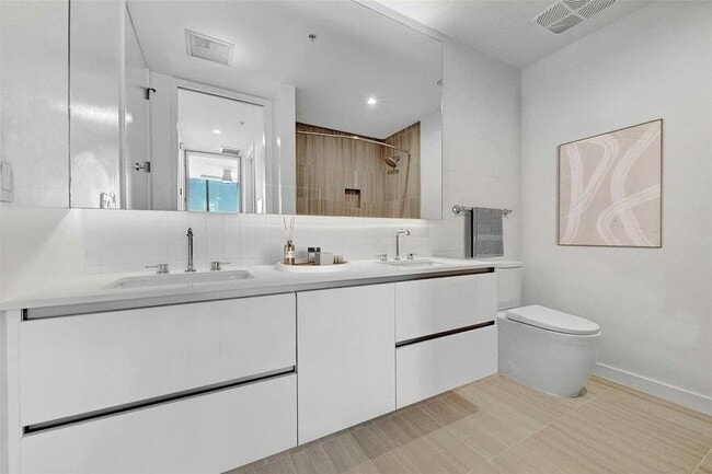 Photo - 313 W 17th St Unit 1903