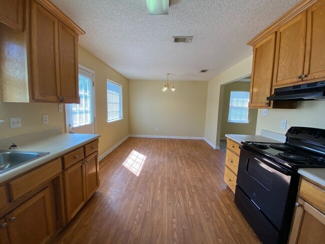 Photo - 3037 Ginny Dr