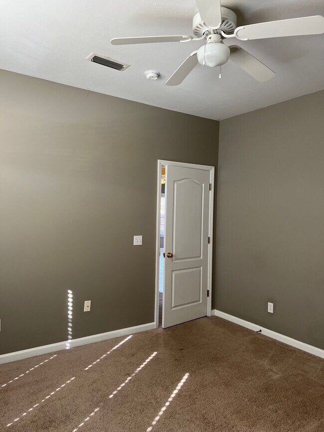 Available NOW 2 Cottage Rental House Rental in Enterprise, AL