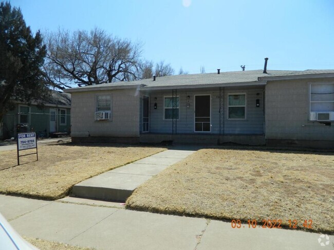 Building Photo - 3005 35th St Rental