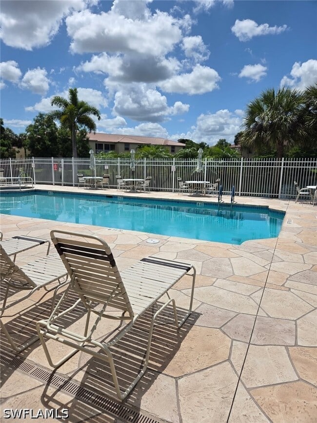 Building Photo - 15417 Bellamar Cir Unit 823