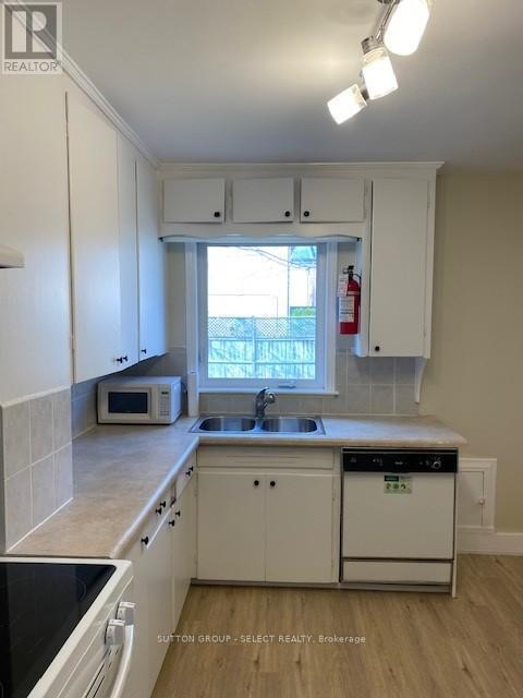 Photo - 372 Cedar Ave