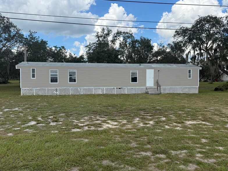 5588 Lake Buffum Rd