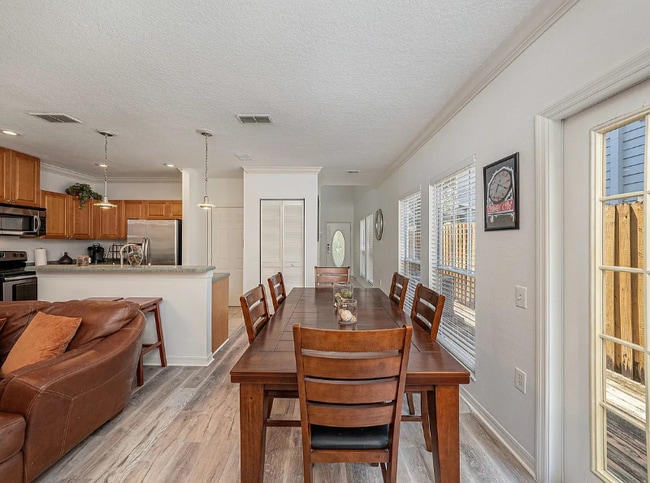 Photo - 402 S Willow Ave