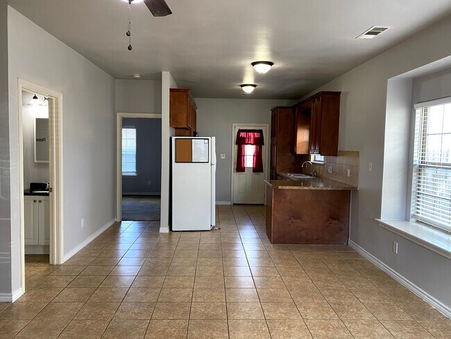 Photo - 906 Parkplace Ridge
