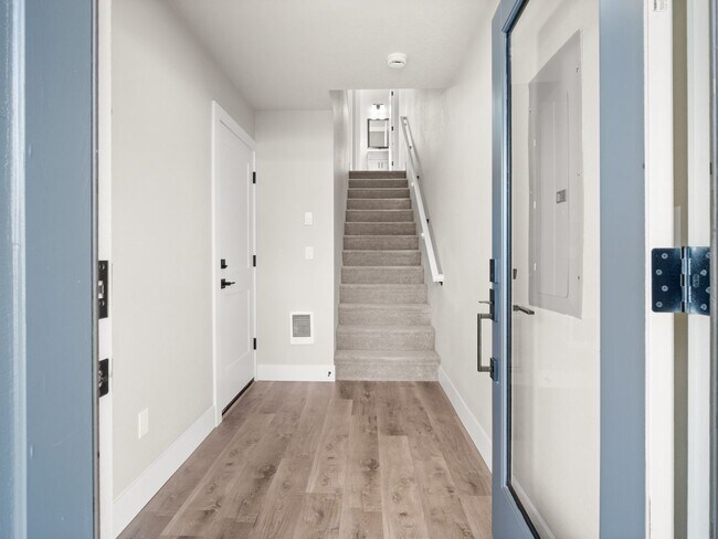 Photo - SW Judith Unit B