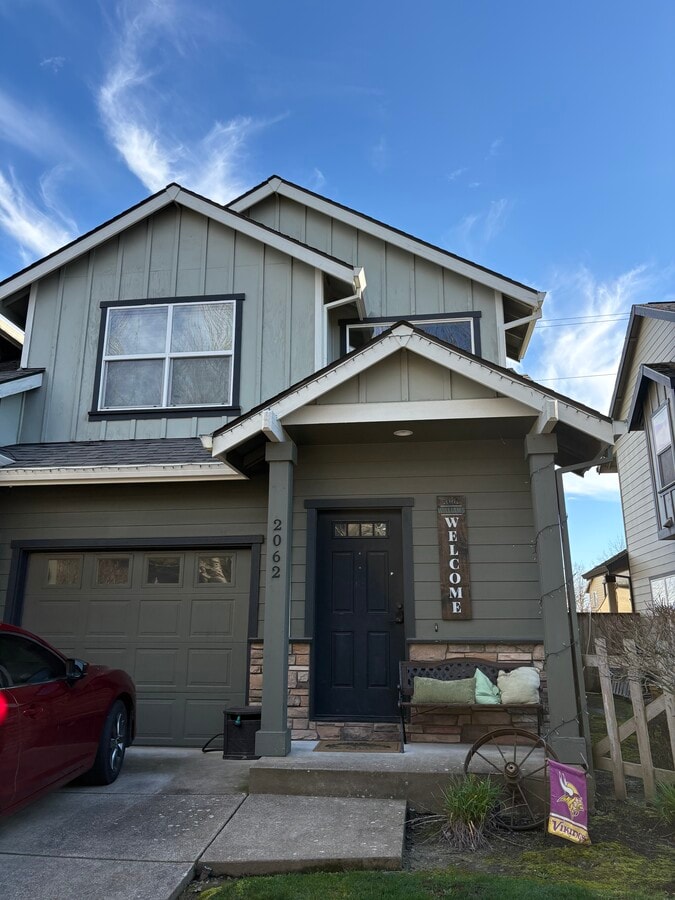 Photo - 2062 NW Kale Way