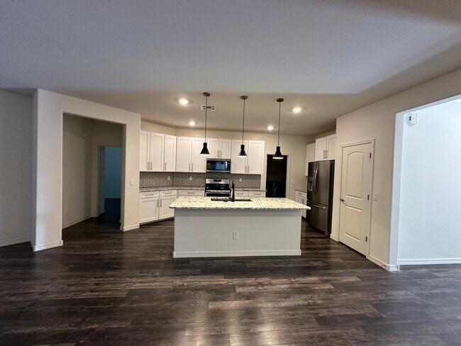 Photo - 3 BEDROOM HOME IN DESERT OASIS IN SURPRISE