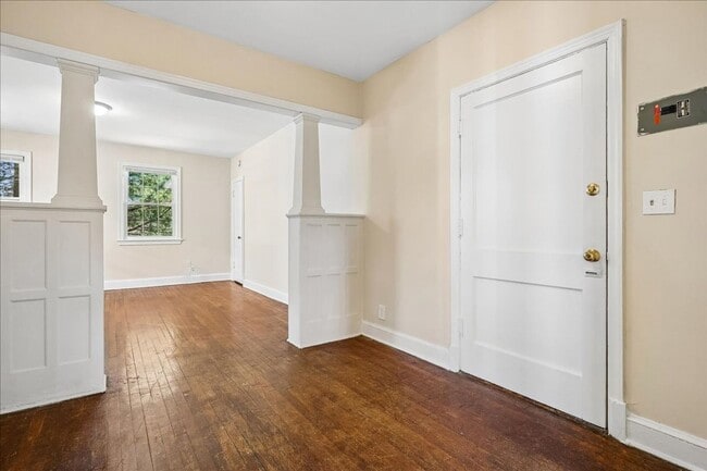 Photo - 3944 7th St NE Unit #4