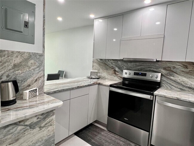 Photo - 8595 Sunrise Lakes Blvd Unit 207