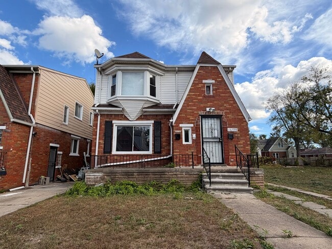 Building Photo - 16728 Woodingham Dr Unit Upper