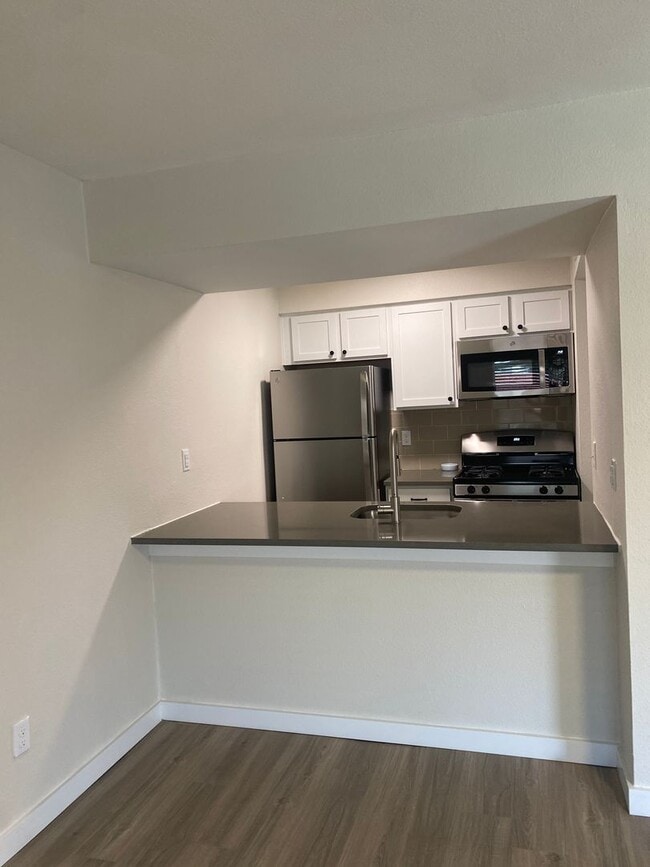 Photo - Kensington Court