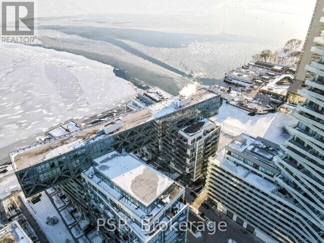 Photo - 29 Queens Quay E Unité 1101