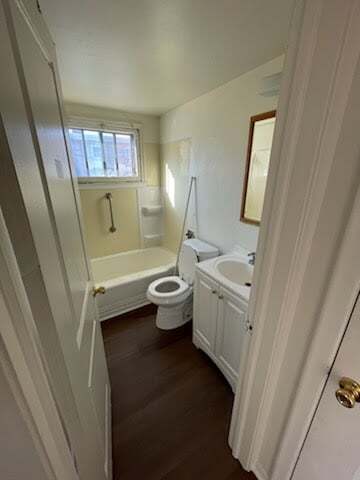 Photo - 97 Orme St E Unit 102