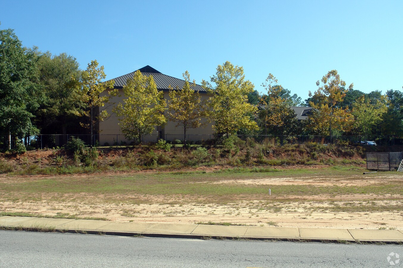 Photo - Creekside Village Apartments