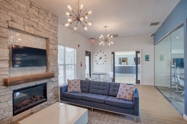 Clubhouse Lobby - Cape Trails - Student Living near SEMO Apartments